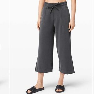 Lululemon Soft Ambitions High Rise Crop Graphite Grey 8